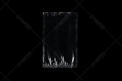 Overlay de plástico sobre fundo escuro