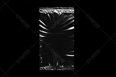 Overlay de plástico sobre fundo escuro