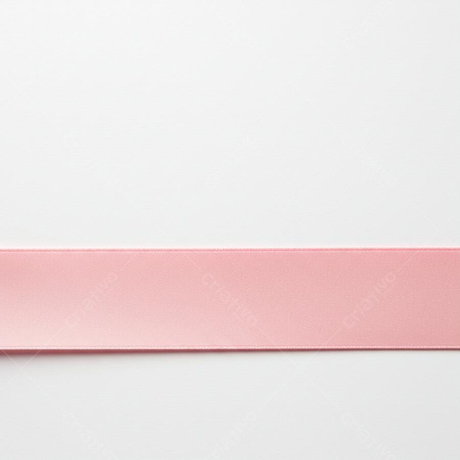 Fita rosa pastel sobre fundo branco
