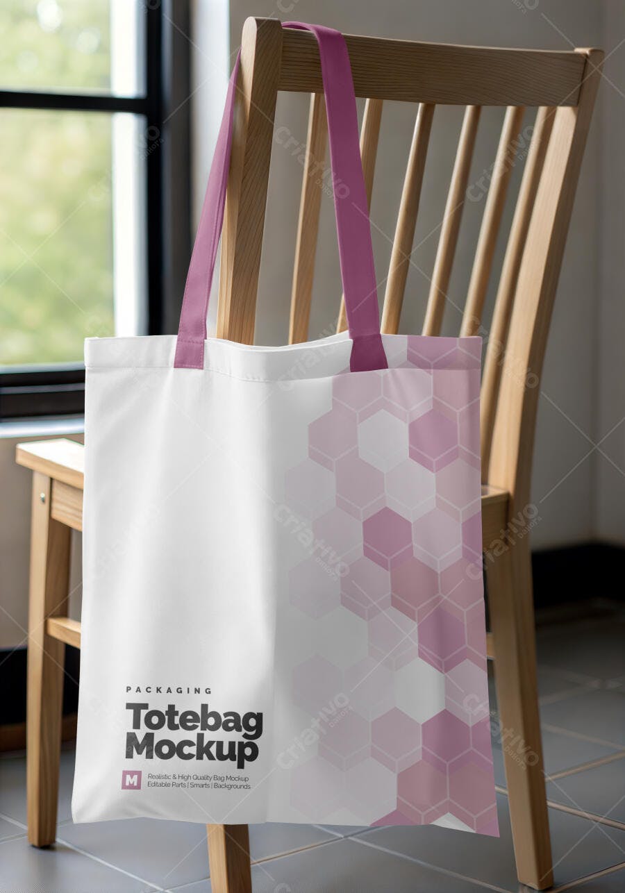 Mockup de Tote Bag Rosa e Branco em Ambiente Casual