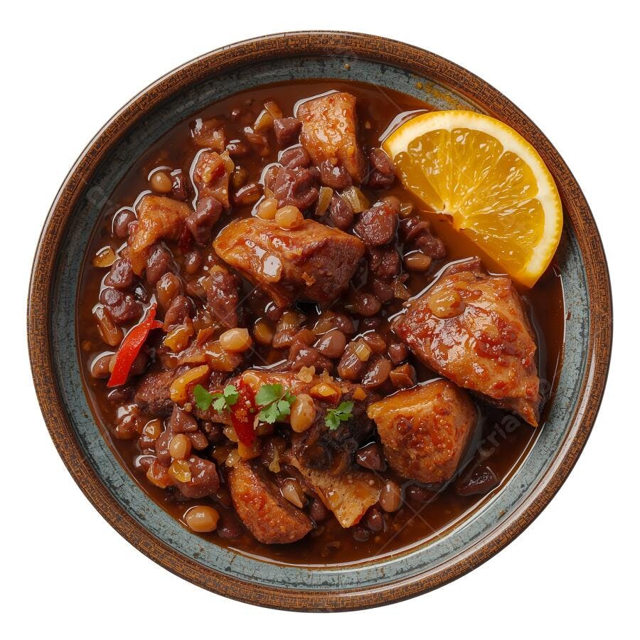 Feijoada Brasileira em Prato de Cerâmica