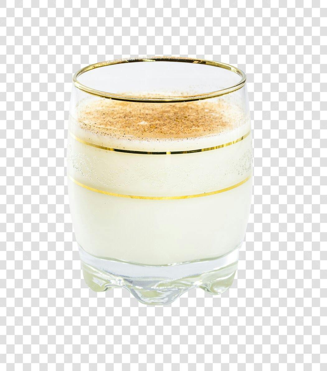 Imagem de bebida festiva Gemada Natalina com canela PNG com fundo transparente
