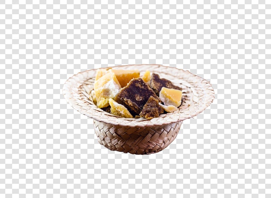 Chapéu de palha com rapadura para Festa Junina PNG com fundo transparente