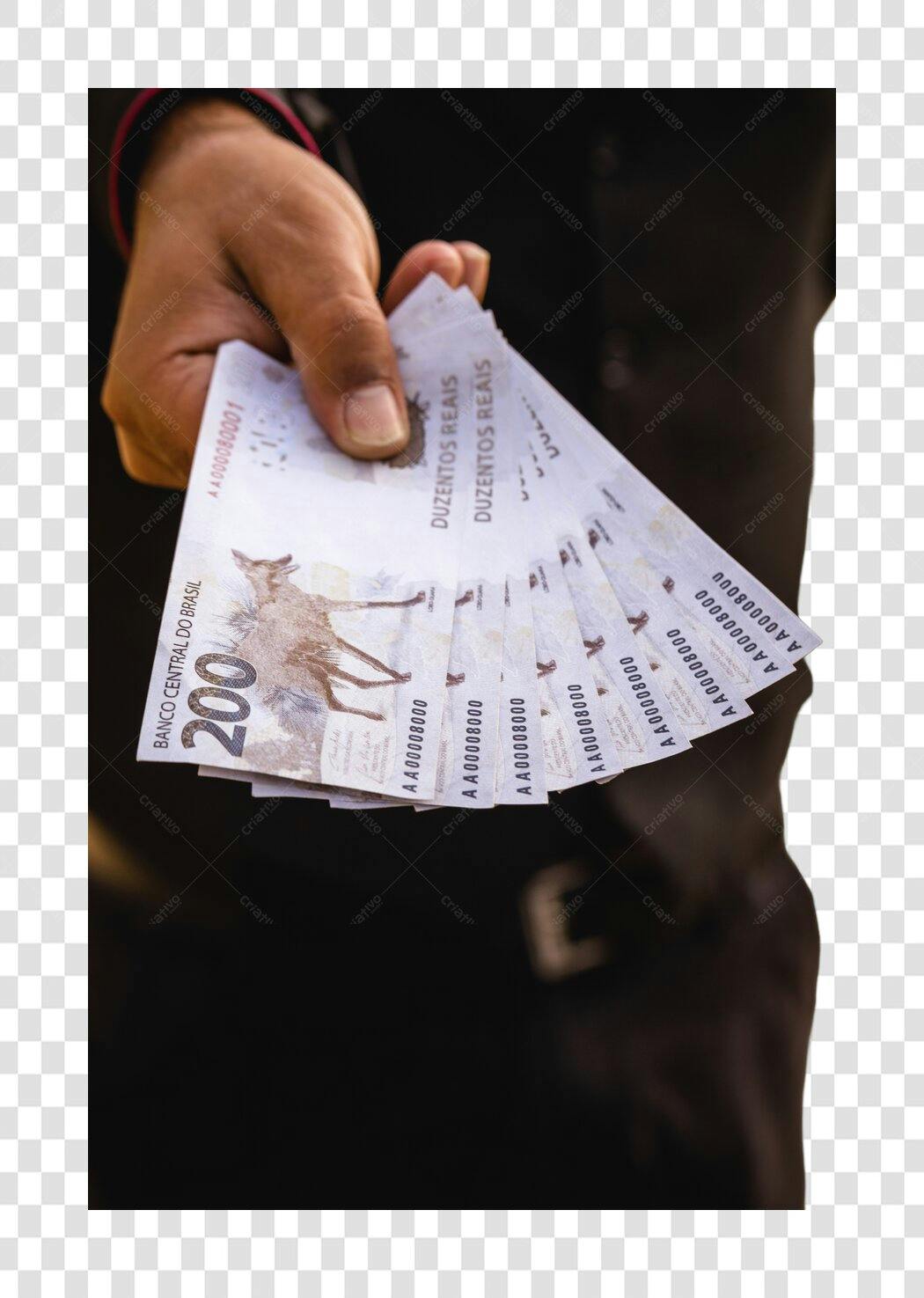 Imagem mão masculina etnia parda segurando notas de 200 Reais PNG com fundo transparente