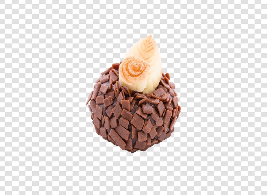 Brigadeiro gourmet com granulado e decoração elegante PNG com fundo transparente