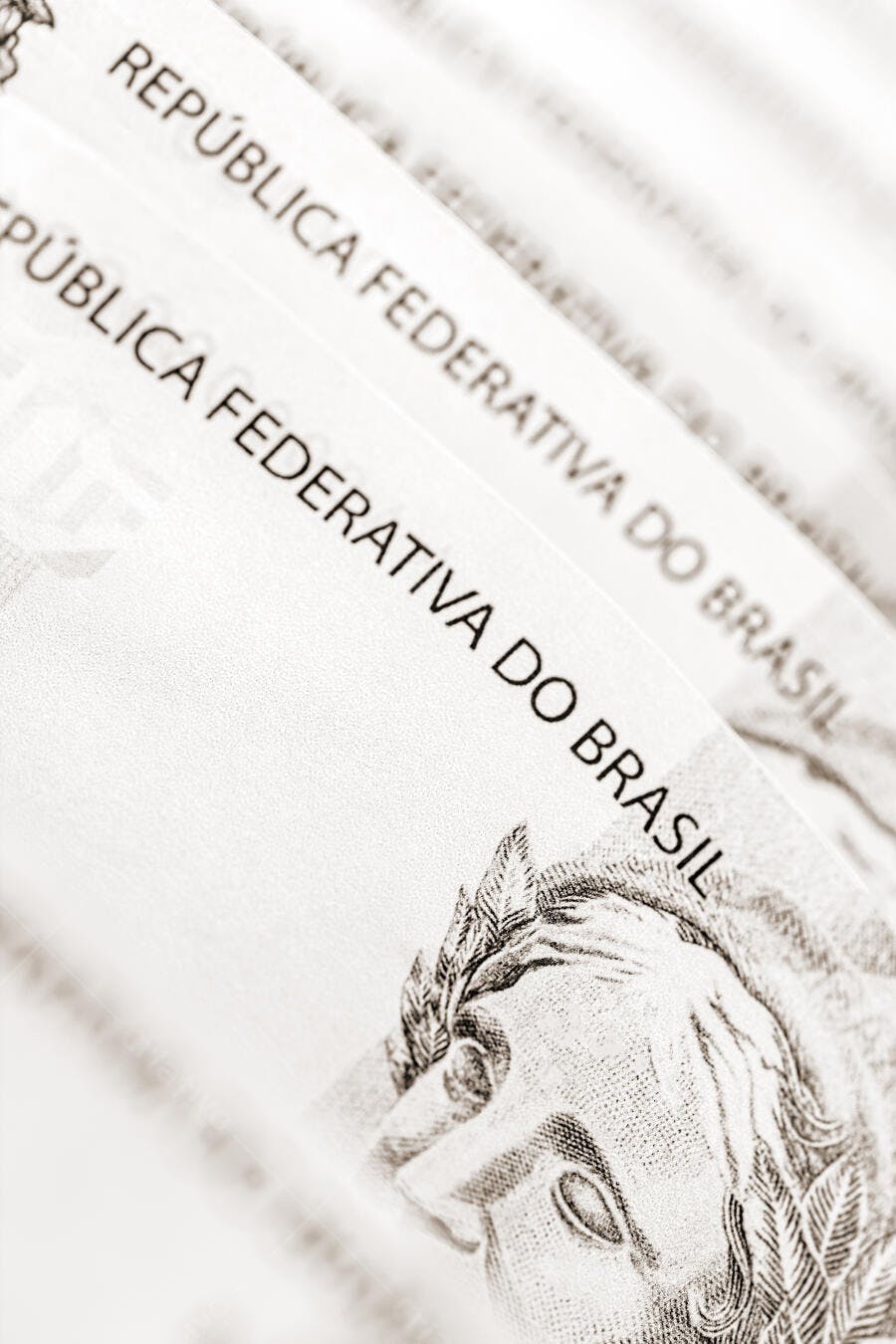 Detalhe de cédulas Real brasileiro texto República Federativa do Brasil