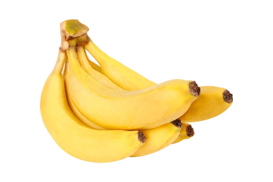 Cacho de bananas amarelas frescas em fundo branco isolado estúdio