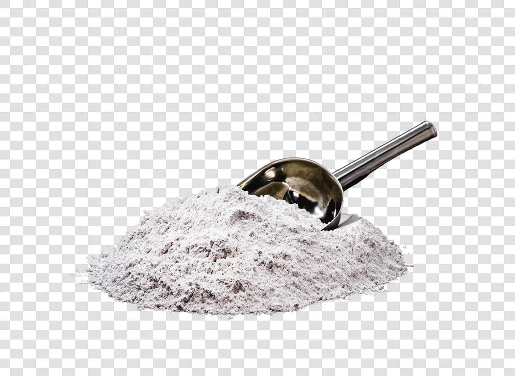 Pilha de Farinha Branca com Colher Medidora PNG com fundo transparente