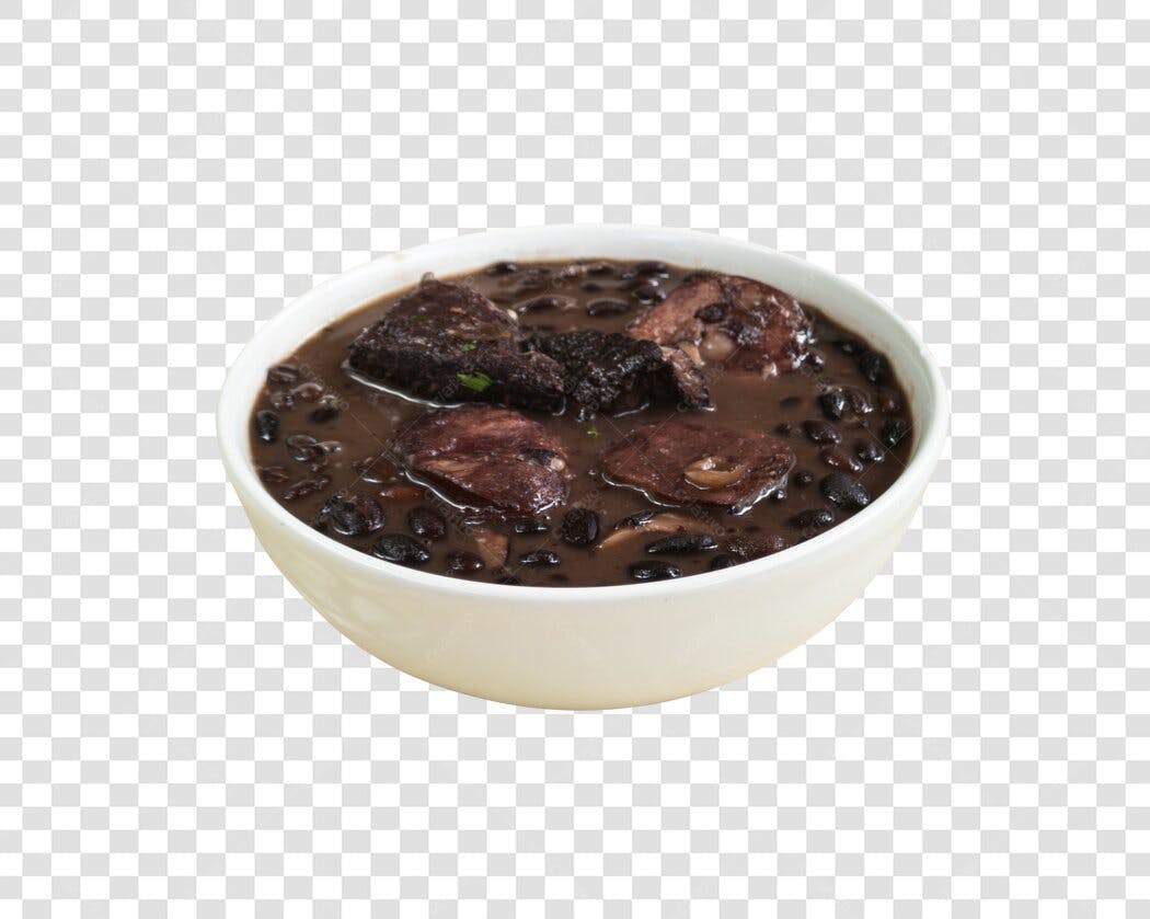 Prato de Feijoada Brasileira Completa em tigela branca PNG com fundo transparente