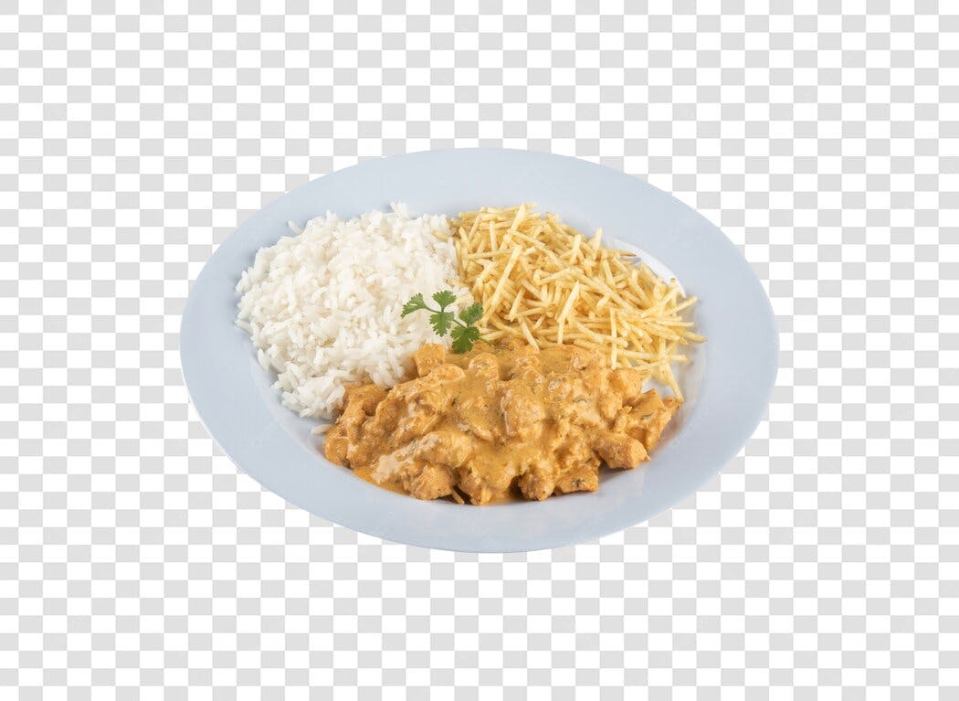 Prato de Strogonoff de Frango com Arroz e Batata Palha PNG com fundo transparente