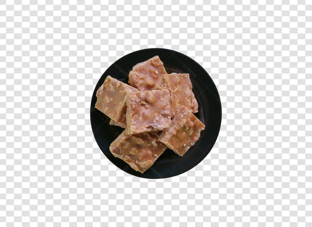 Doce de amendoim cremoso em prato preto PNG com fundo transparente
