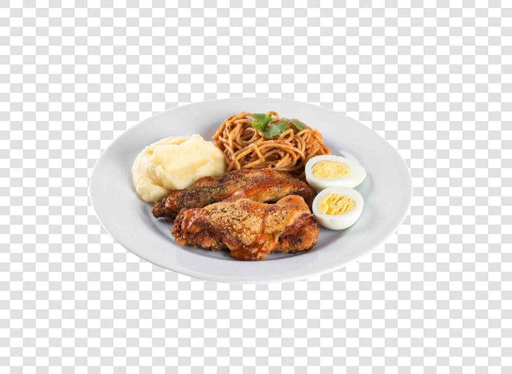 Refeição Completa Frango Assado Purê Macarrão e Ovo Cozido PNG com fundo transparente