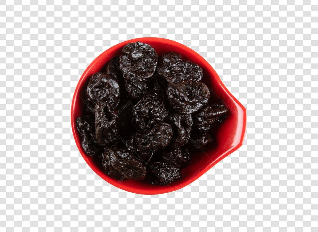 Alimento Ameixas Secas em Tigela Vermelha PNG com fundo transparente