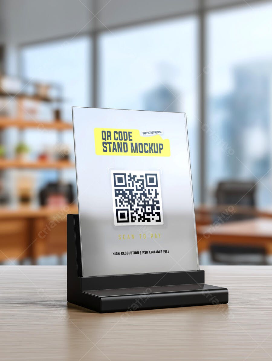 Mockup Moderno de Stand para QR Code em Mesa de Madeira com Destaque Amarelo