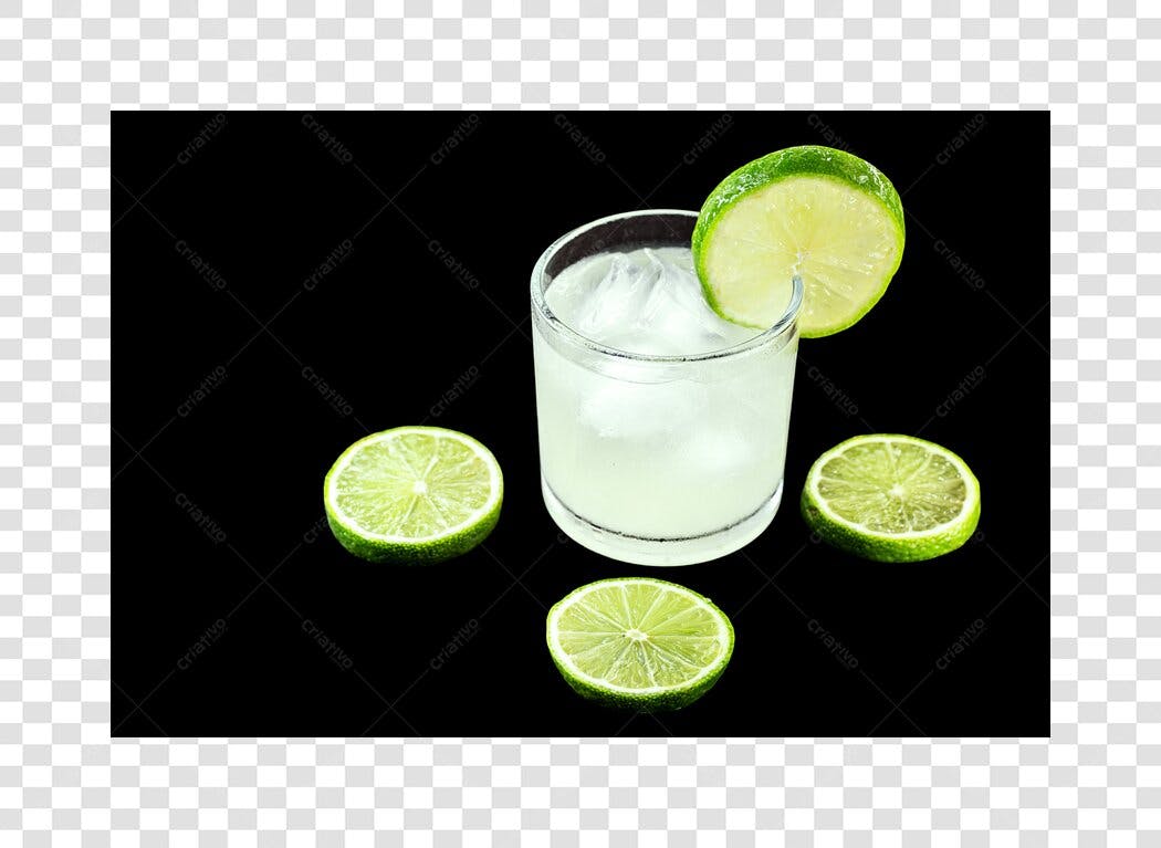 Imagem de Limonada Refrescante com Gelo e Limão PNG com fundo transparente