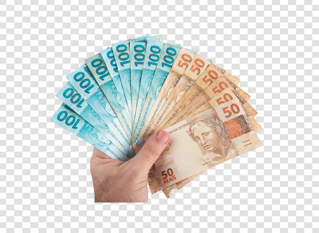 Dinheiro Real Brasileiro notas de 100 e 50 Reais na mão PNG com fundo transparente