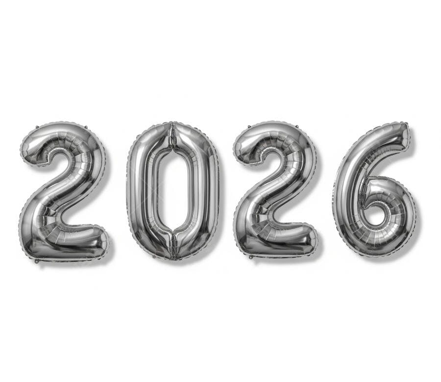 Balões prateados 2026 ano novo celebração festiva sobre fundo branco