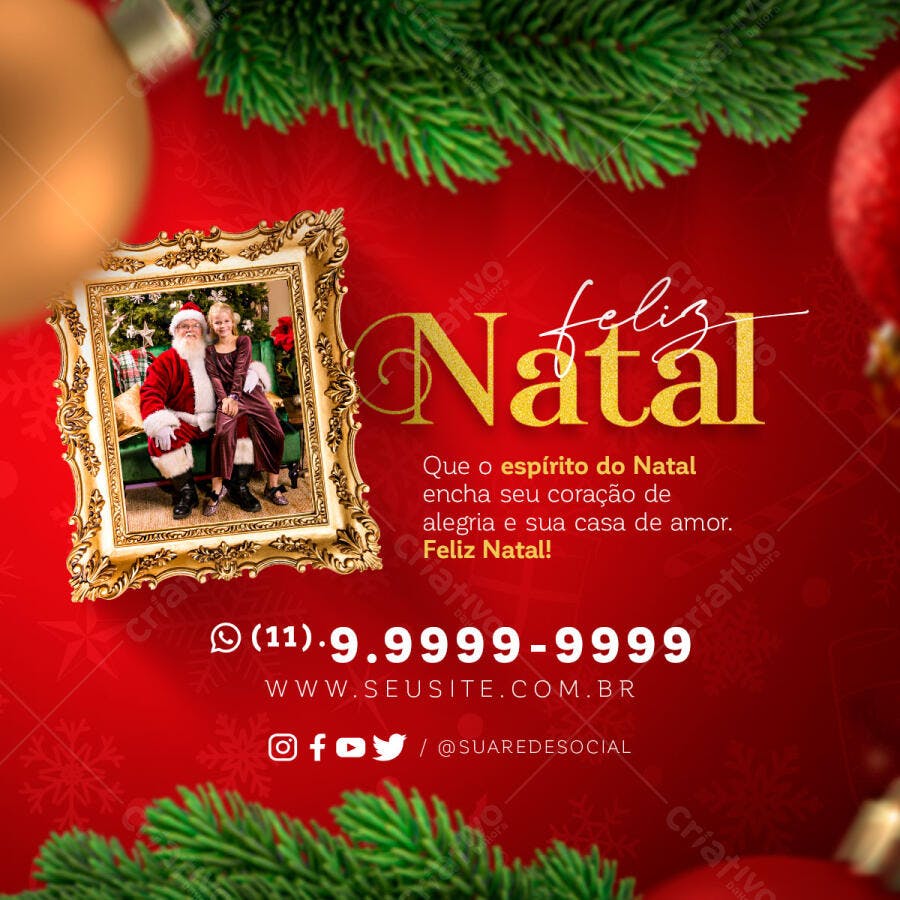 Flyer Feliz Natal com Papai Noel e Mulher Moldura Dourada PSD Editável