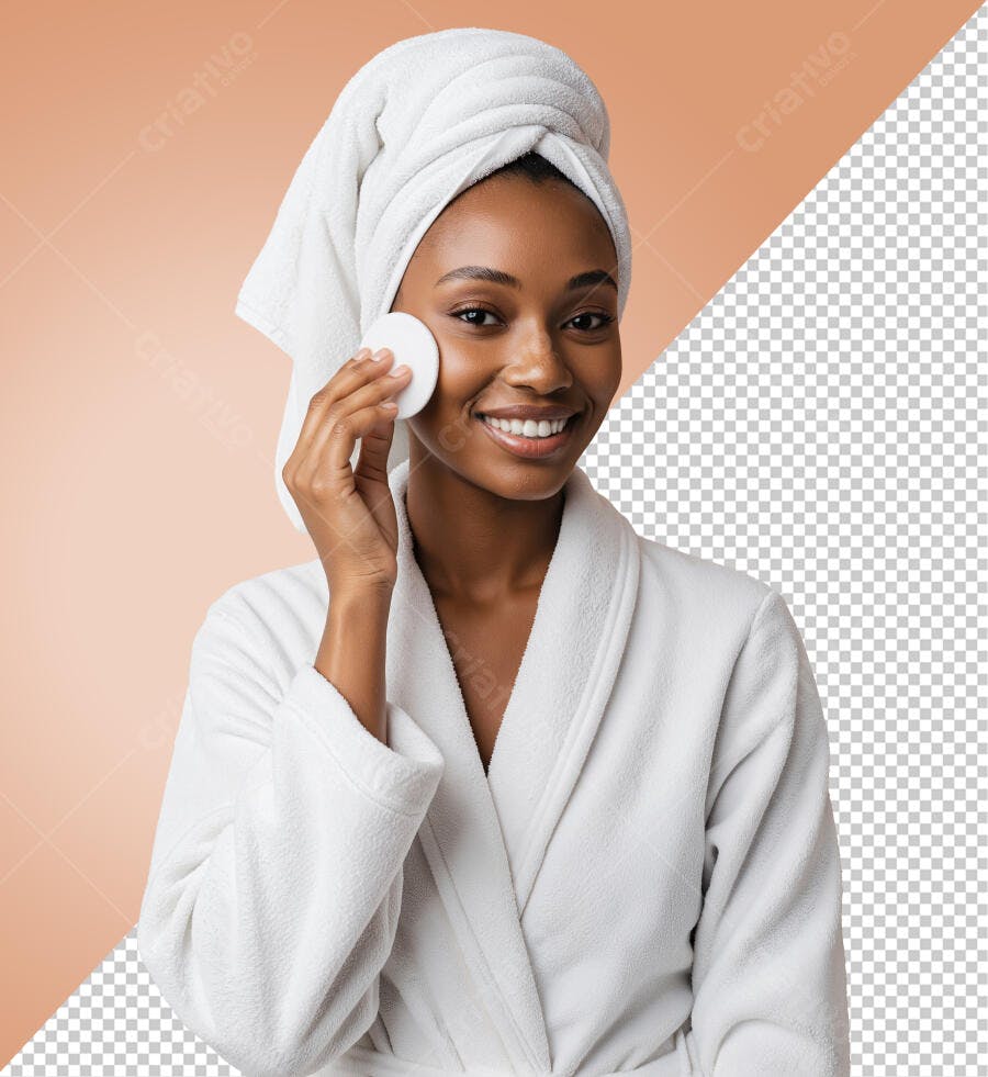 Imagem PNG Mulher Negra sorrindo toalha roupão branco cuidado pele fundo transparente