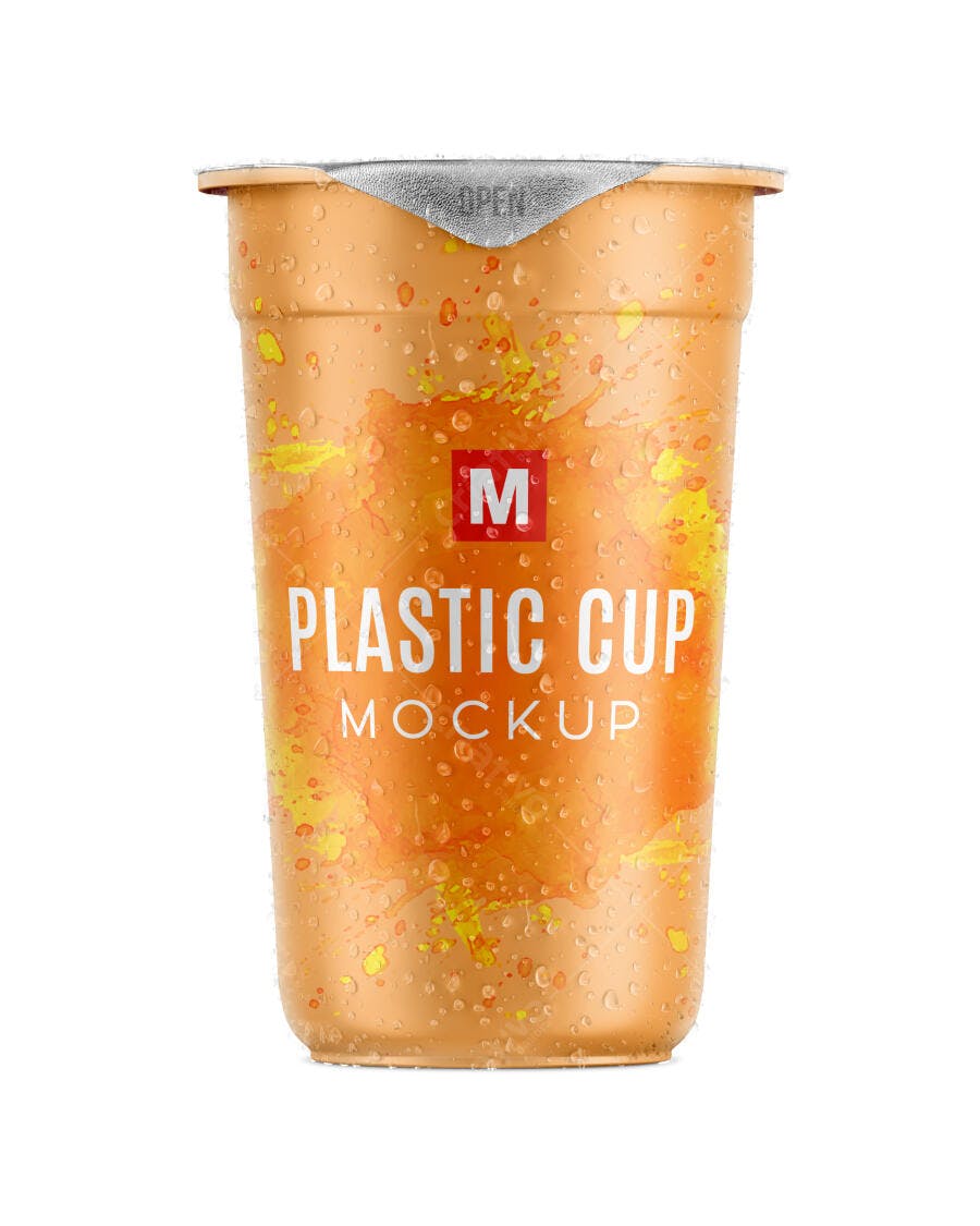 Mockup Realista de Copo Plástico Laranja com Condensação para Iogurte Suco