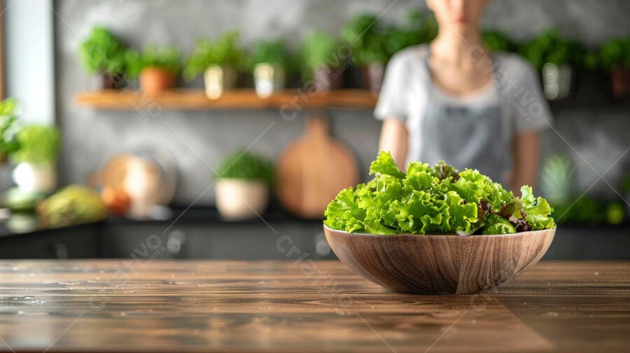 Foto Salada Fresca Tigela de Madeira Cozinha Moderna