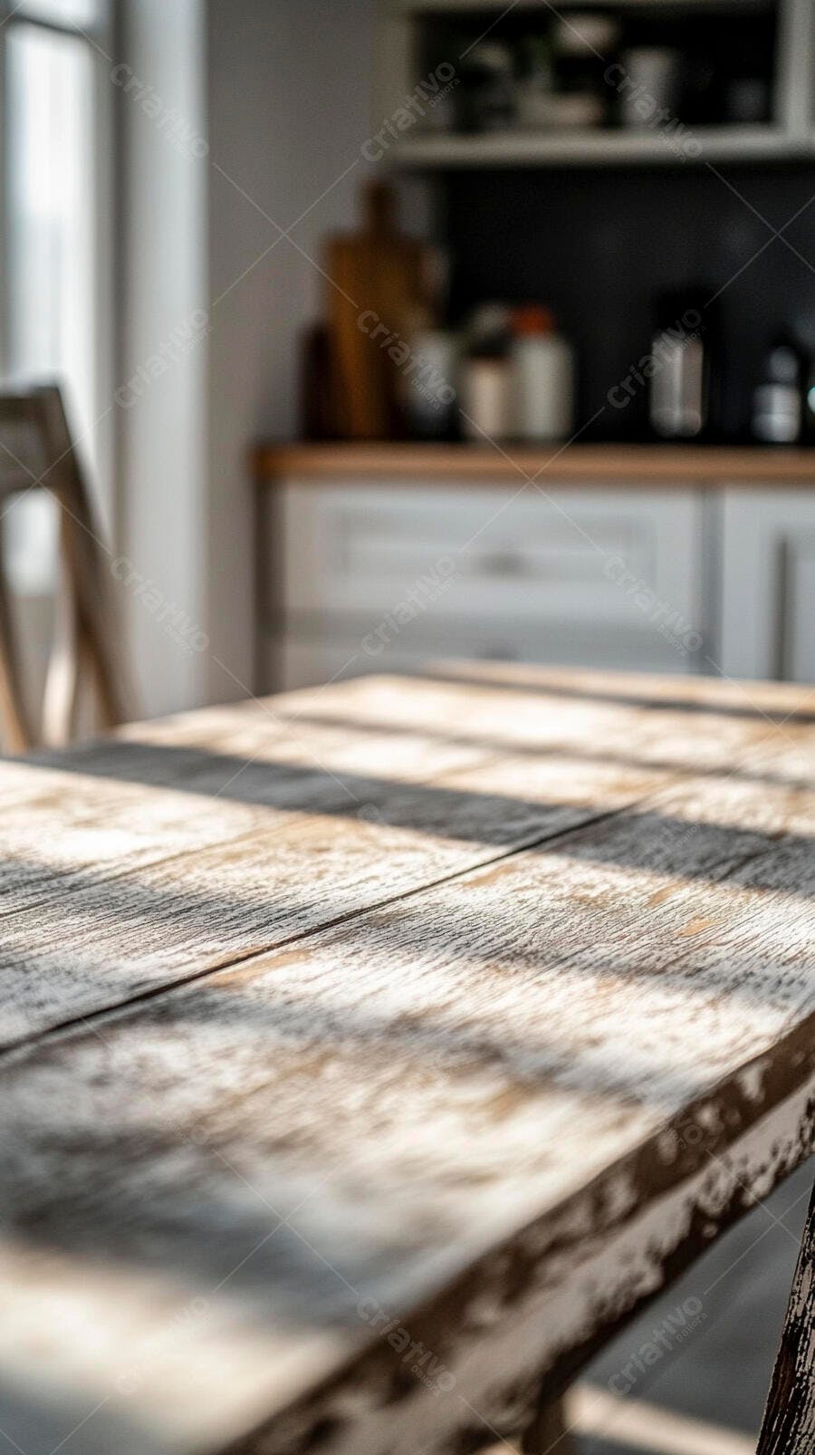 Foto Mesa de Madeira Rústica Cozinha com Luz Natural