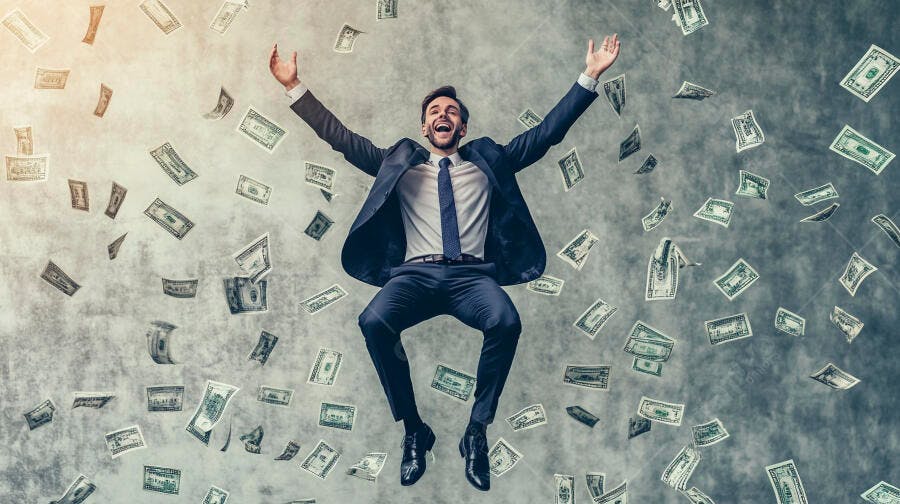 Foto Homem de Negócios Feliz Pulando Chuva de Dinheiro