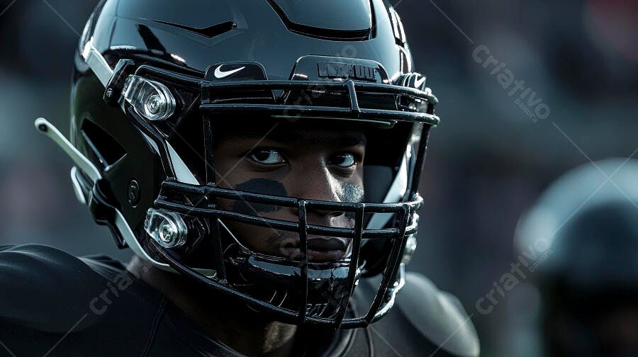 Foto Jogador Futebol Americano Capacete Preto Olhar Focado