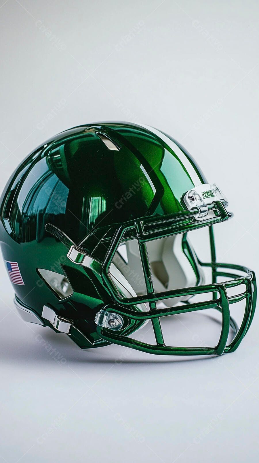 Capacete de futebol americano verde metálico com bandeira dos EUA