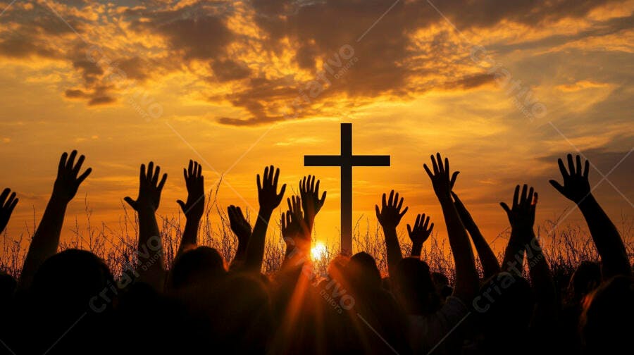 Pessoas orando com mãos levantadas e cruz preta ao pôr do sol