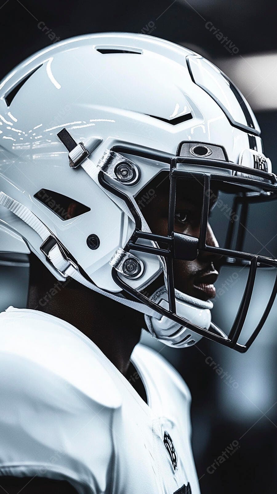 Jogador de futebol americano afro-americano com capacete branco perfil detalhado
