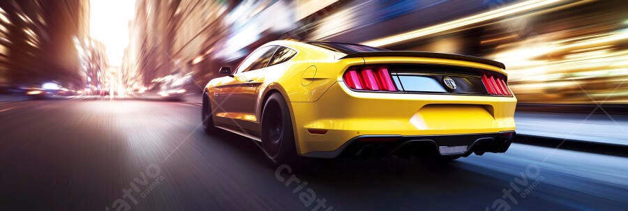 Mustang amarelo esportivo veloz em avenida urbana noturna