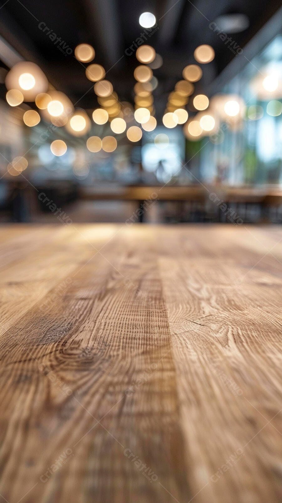 Mesa de madeira rústica com luzes bokeh desfocadas em ambiente aconchegante