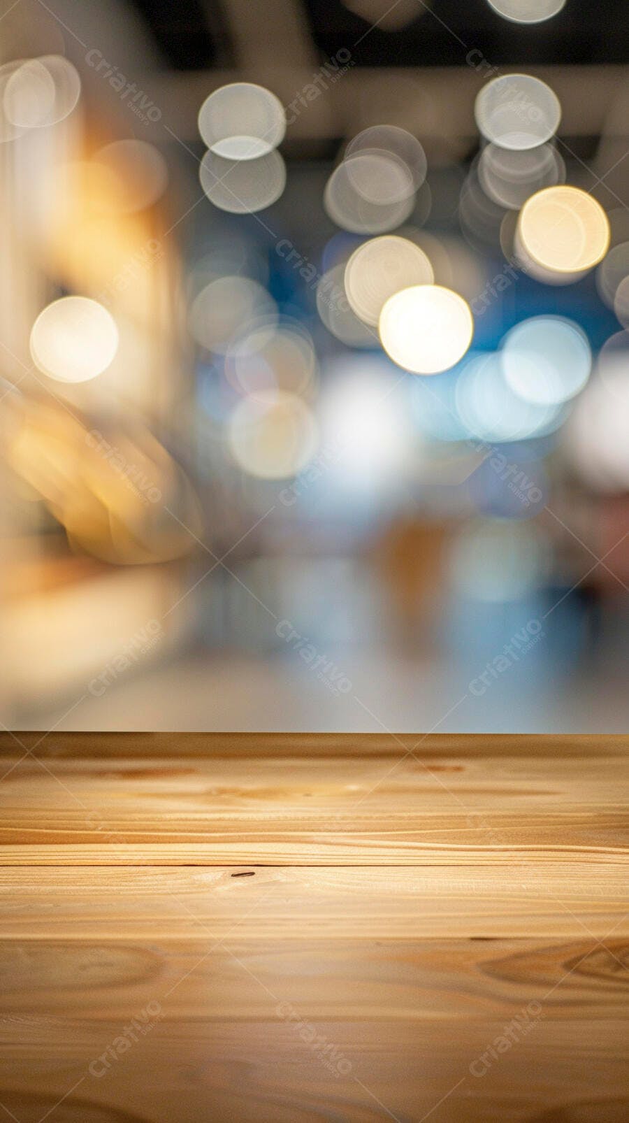 Mesa de madeira clara com fundo desfocado bokeh de luzes brilhantes