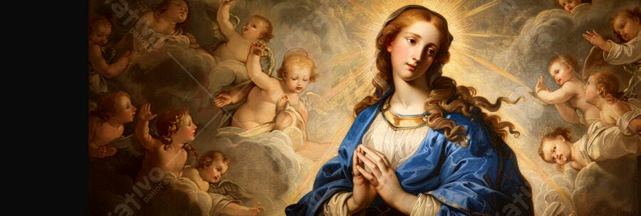 Virgem Maria de manto azul cercada por querubins em pintura clássica dourada