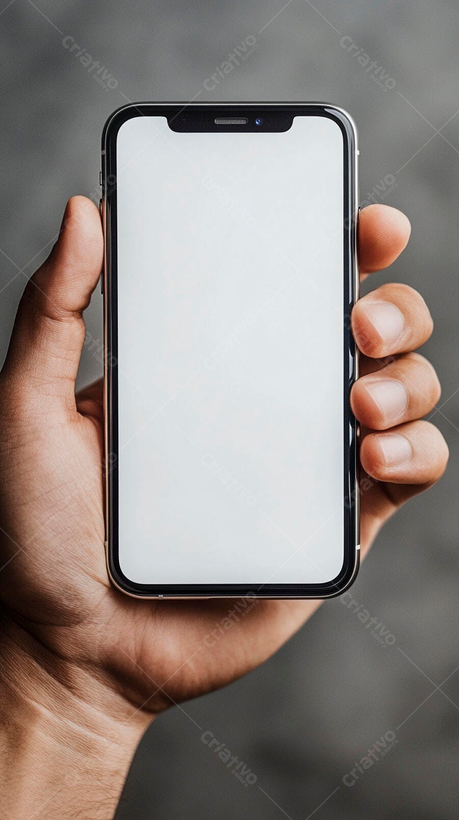 Mão segurando smartphone com tela branca para mockup digital