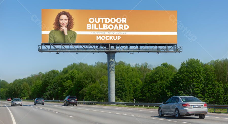 Mockup Outdoor Billboard Rodovia Céu Azul Editável