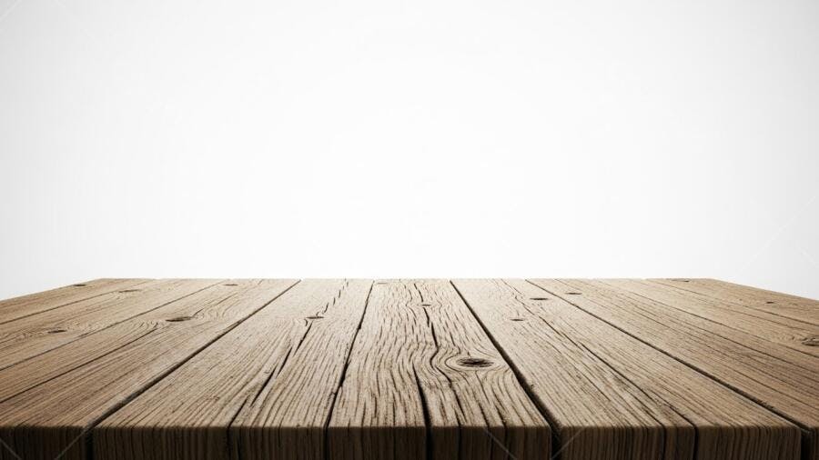 Foto Mesa de Madeira Rústica Vazia Fundo Branco Estúdio