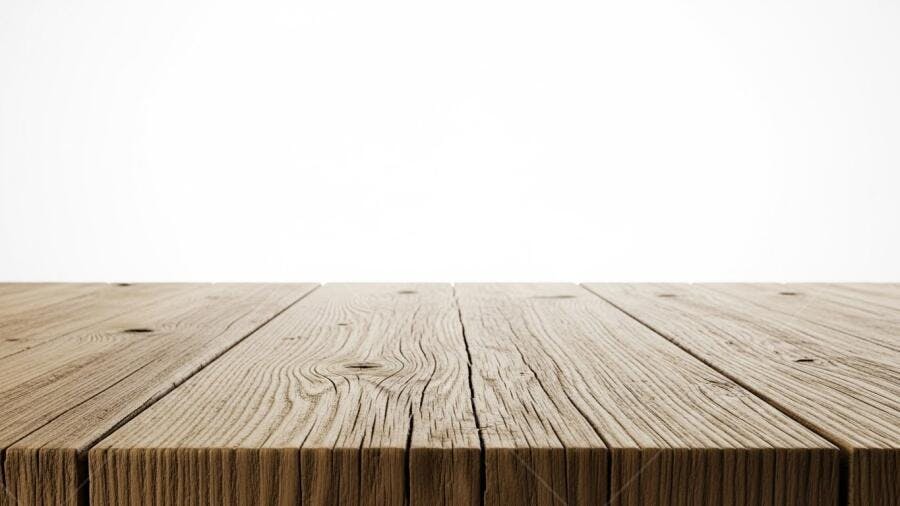 Foto Mesa de Madeira Rústica Vazia Fundo Branco Estúdio