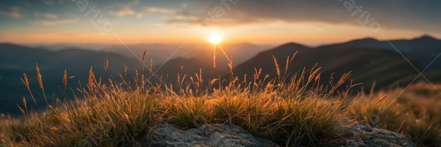 Foto Montanhas Pôr do Sol Grama Dourada Natureza Panorâmica