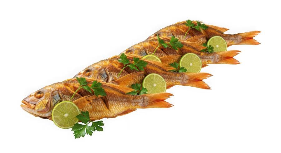 Foto Peixe Frito com Limão e Salsinha Fundo Branco
