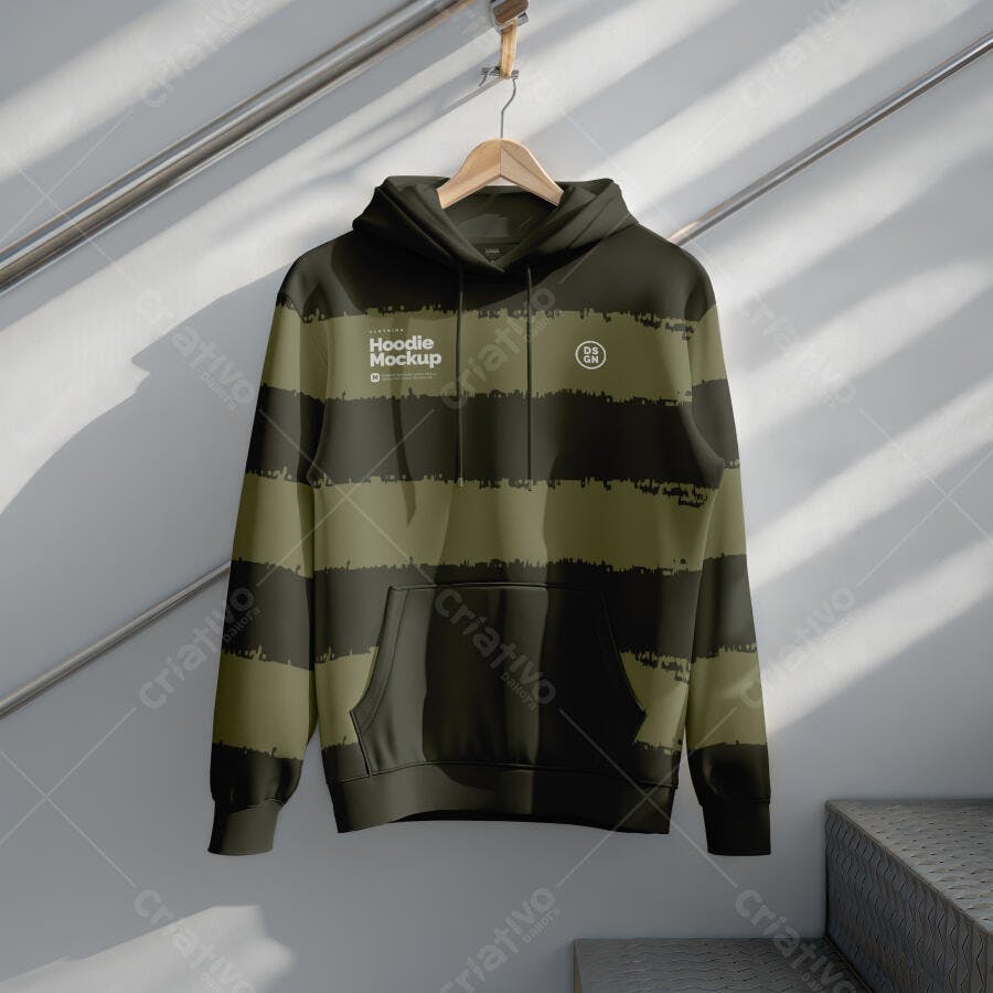 Mockup Hoodie Moletom Masculino Pendurado Parede Editável