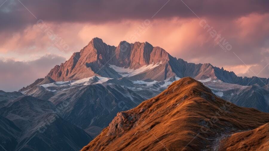 Foto Montanhas Nevadas Picos Rochosos Céu Rosa Pôr do Sol