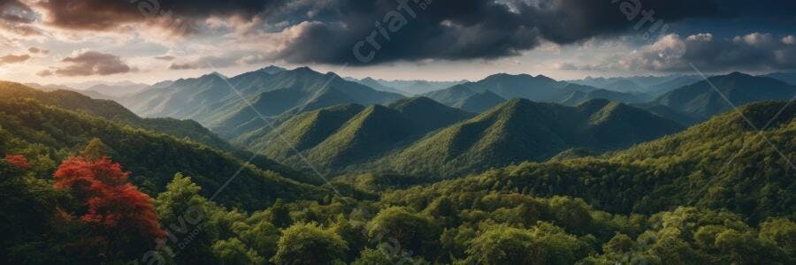 Foto Paisagem Montanhas Verdes Céu Nublado Pôr do Sol