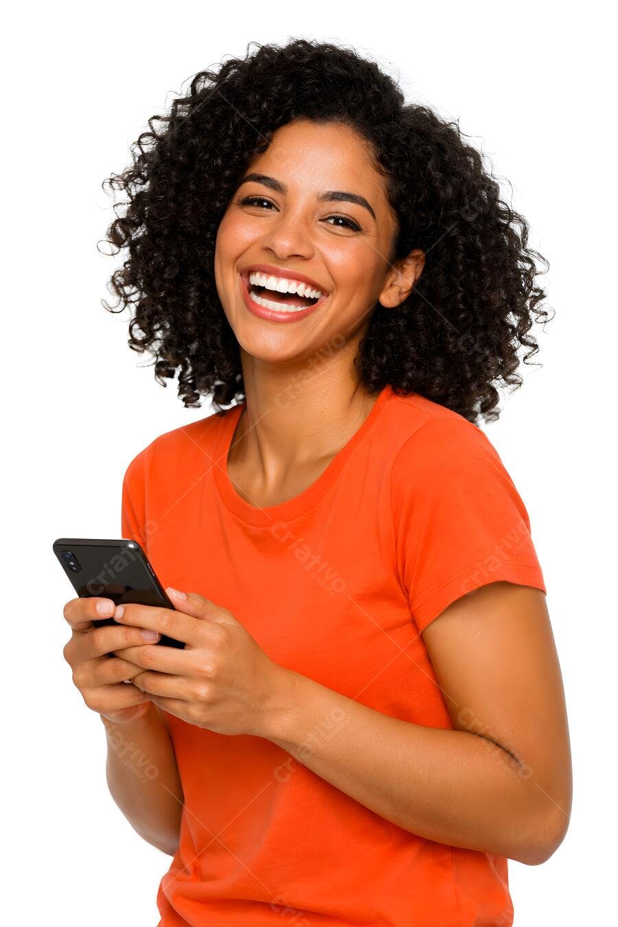 Foto Mulher Negra Sorrindo Usando Celular Fundo Branco