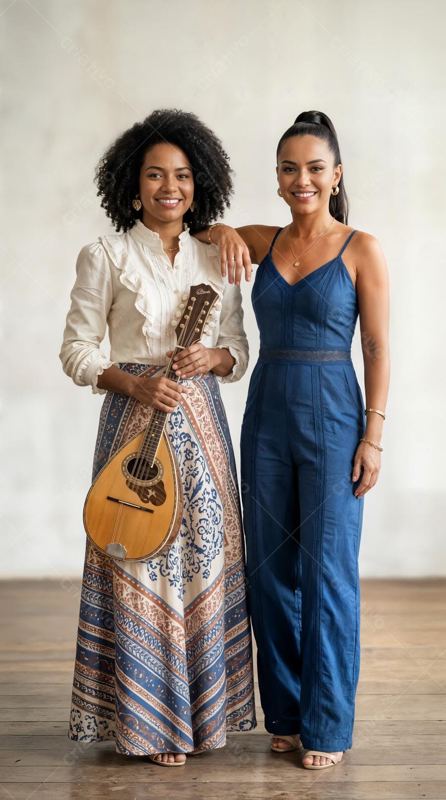 Foto Mulheres Amigas Sorrindo Pessoas Felizes Mandolin