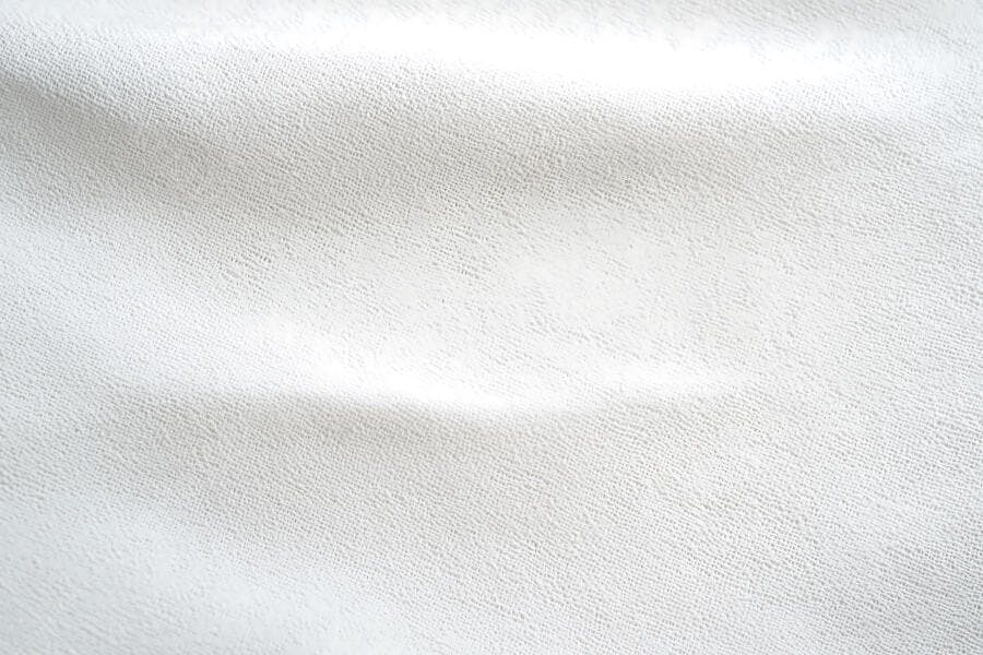 Foto Textura Tecido Branco Suave com Dobras e Sombras