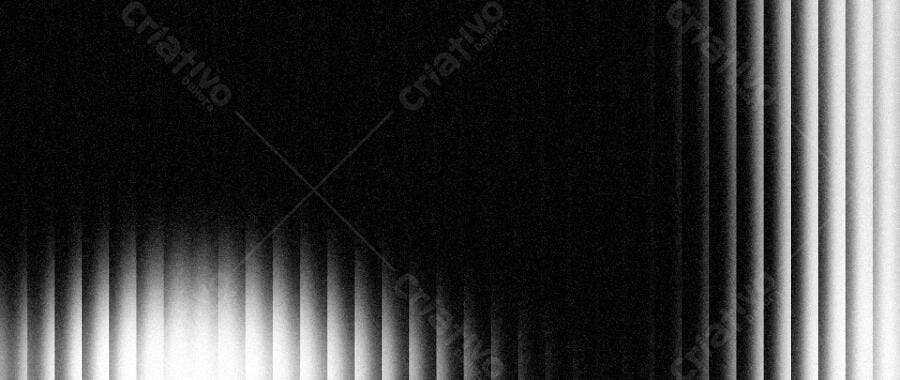 Foto Abstrata Linhas Verticais P&B com Gradiente de Luz