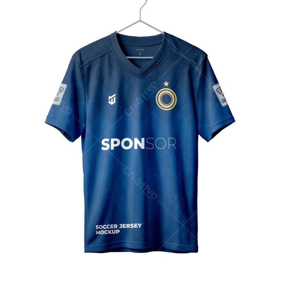 Mockup Camisa Futebol Azul Marinho Pendurada Editável