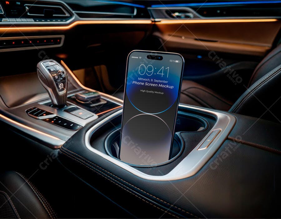 Mockup iPhone 14 Pro Max Carro Interior Editável